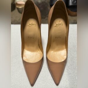 Christian Louboutin Nude Pumps